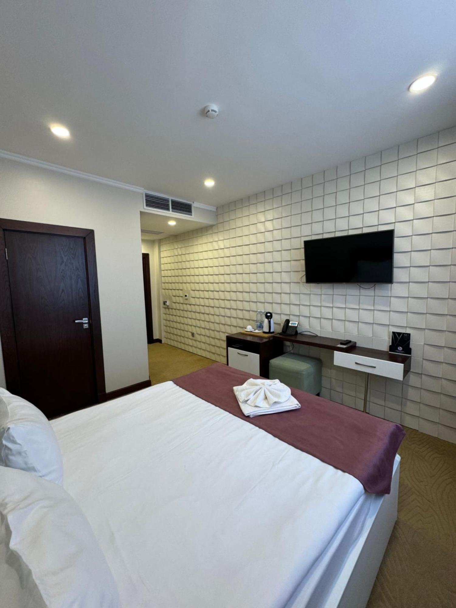 Sulo Atyrau Hotel Εξωτερικό φωτογραφία