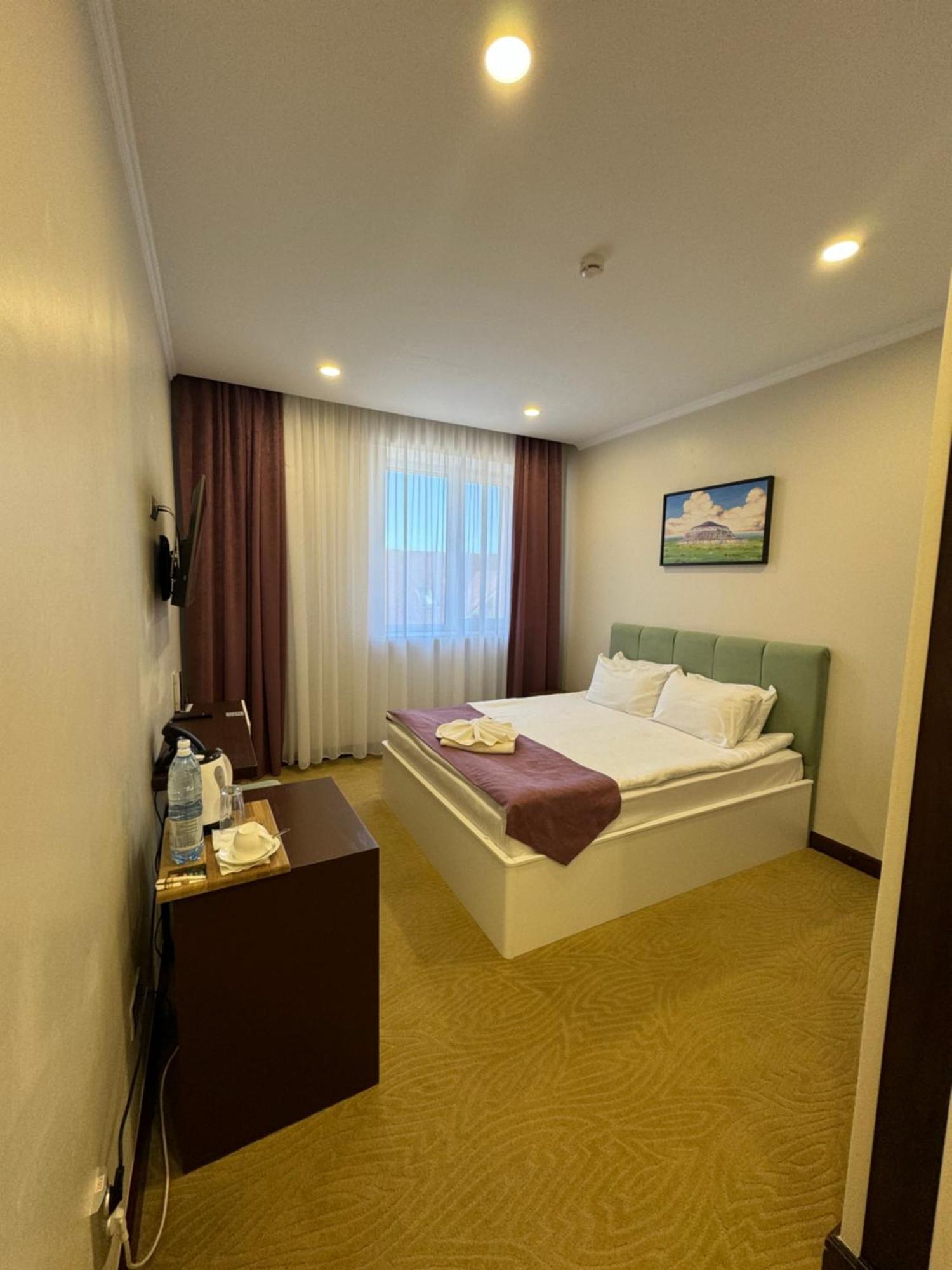 Sulo Atyrau Hotel Εξωτερικό φωτογραφία