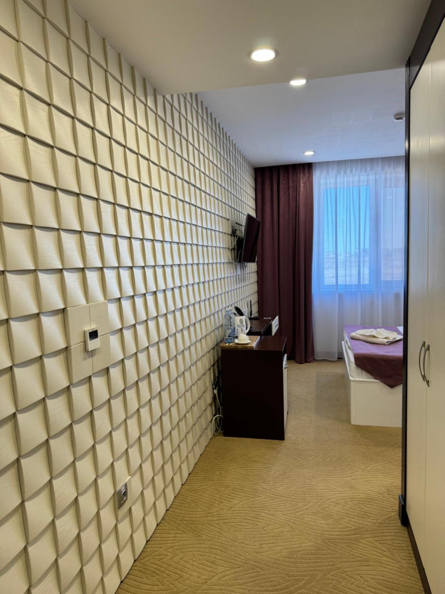 Sulo Atyrau Hotel Εξωτερικό φωτογραφία