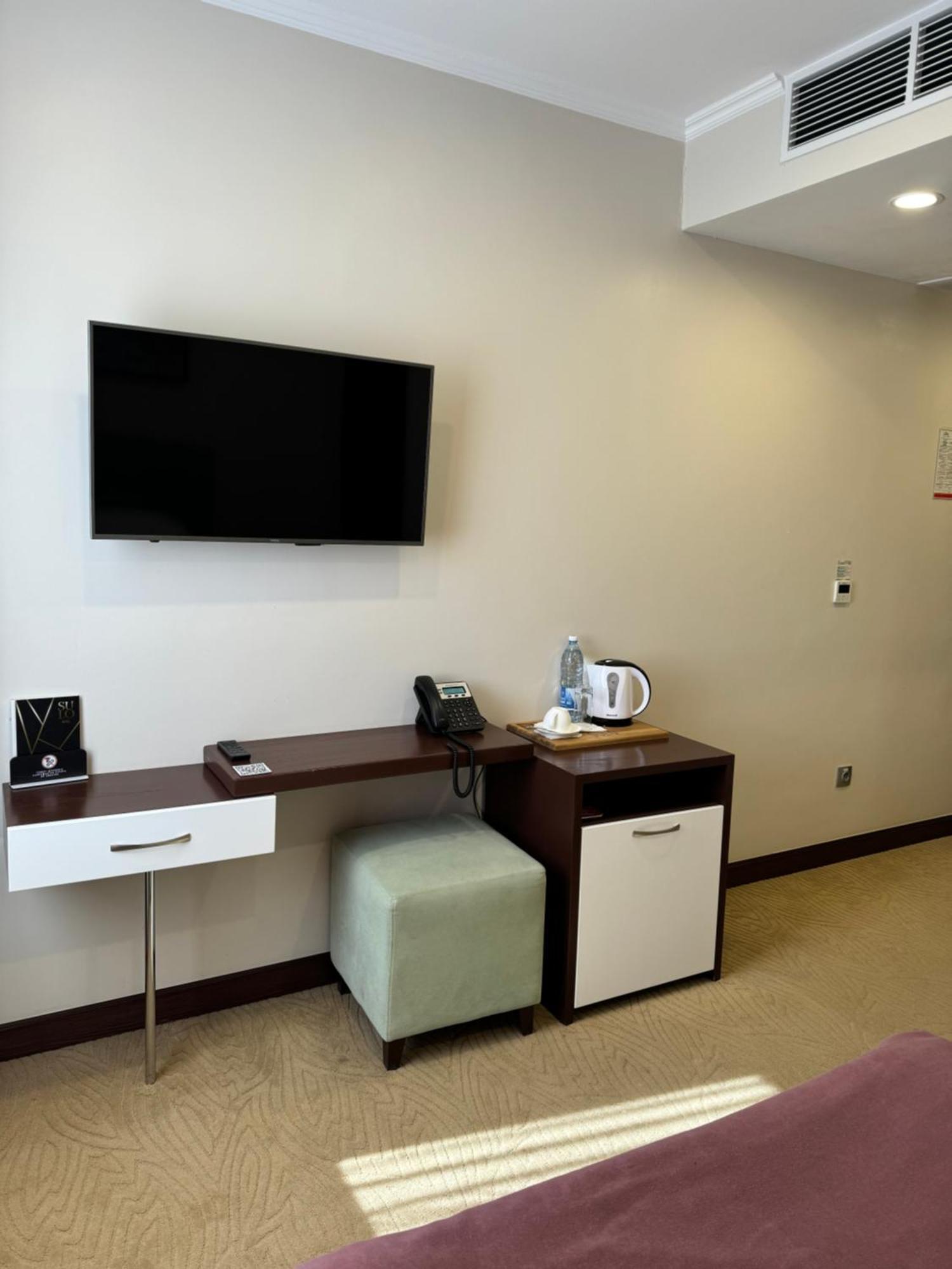 Sulo Atyrau Hotel Εξωτερικό φωτογραφία
