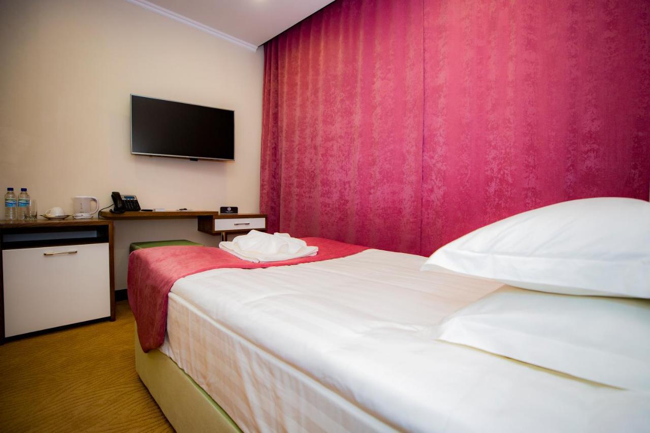 Sulo Atyrau Hotel Εξωτερικό φωτογραφία