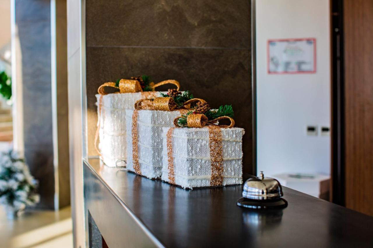 Sulo Atyrau Hotel Εξωτερικό φωτογραφία