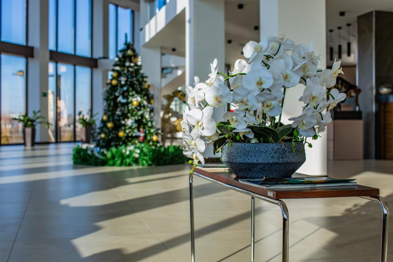 Sulo Atyrau Hotel Εξωτερικό φωτογραφία