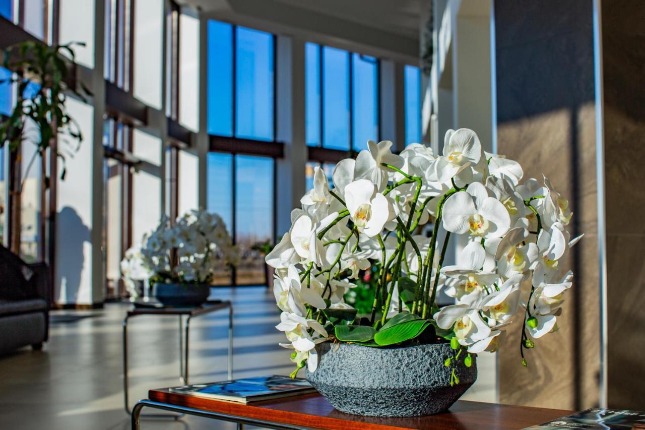 Sulo Atyrau Hotel Εξωτερικό φωτογραφία