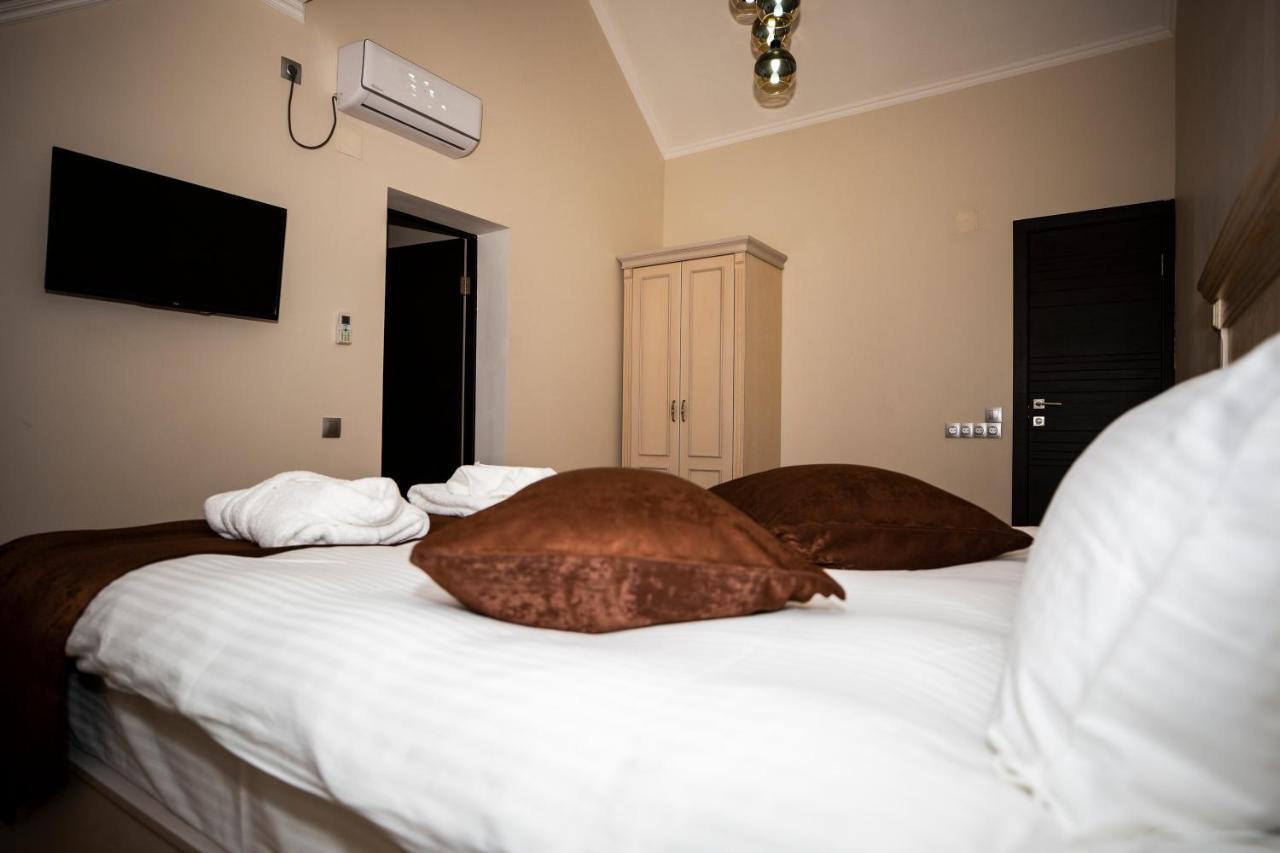 Sulo Atyrau Hotel Εξωτερικό φωτογραφία